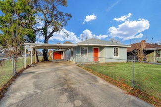 10201 Munn St, Houston, TX 77029