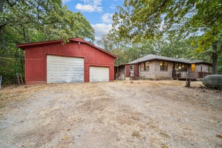 17447 E 380 Rd, Claremore, OK 74017