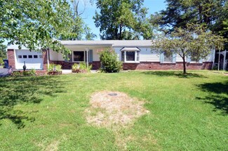 215 Drewel Ct, Eureka, MO 63025