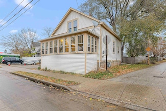 120 Bowen St, Oshkosh, WI 54901