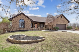924 S 26th St, West Des Moines, IA 50265