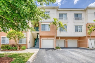 2206 Myrtlewood Cir E, Palm Beach Gardens, FL 33418