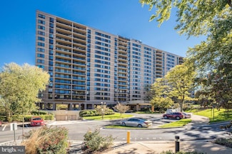 5500 Holmes Run Pkwy Unit 601, Alexandria, VA 22304