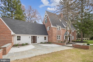 2 Campbelton Cir, Princeton, NJ 08540