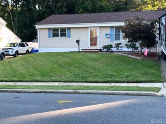 41 Athens Ave, South Amboy, NJ 08879