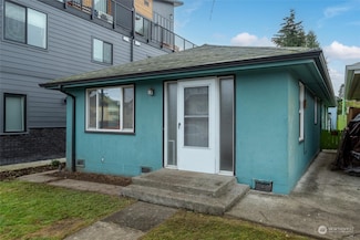 329 Martin St, Blaine, WA 98230