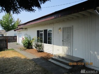 1119 W Sam St, Kent, WA 98032
