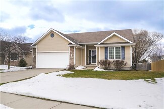210 SE Wildflower Ct, Pleasant Hill, IA 50327