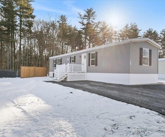 113 Dart Dr, Salem, NH 03079