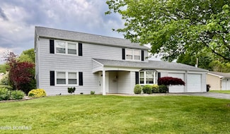 3 North Cir, Matawan, NJ 07747