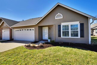 1351 Kyle Dr Unit 13F, Saint Charles, MO 63304