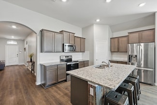 191 Lakeview Cir, Pilot Point, TX 76258