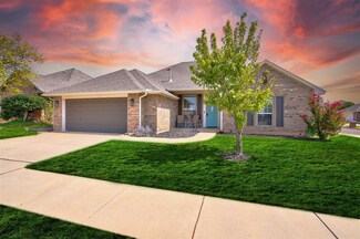 17016 Woodvine Dr, Edmond, OK 73012