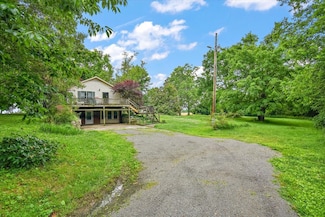 145 Doodles Nest Ln, Bethpage, TN 37022