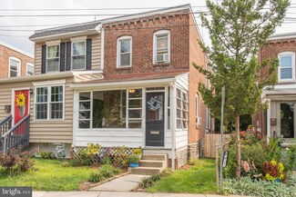 151 Sheldon Ln, Ardmore, PA 19003