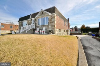 9251 Leon St, Philadelphia, PA 19114