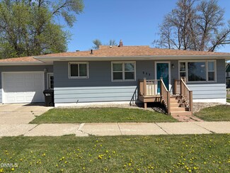 353 3rd St NE, Valley City, ND 58072