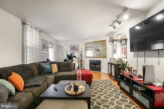1720 Wallace St Unit 102, Philadelphia, PA 19130
