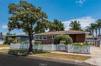 3624 Woodruff Ave, Long Beach, CA 90808