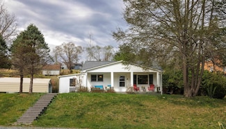 126 Anderson Ln, Lovingston, VA 22949