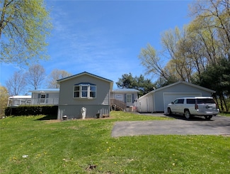 2860 N 2nd St, Jamestown, PA 16134