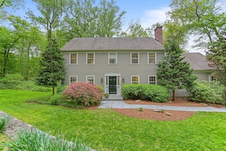 85 Whiting Pond Rd, Fairfield, CT 06824