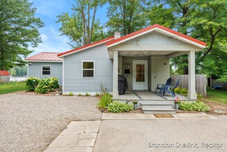 1240 Vining Rd, Greenville, MI 48838