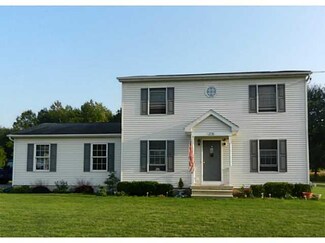 3136 Andrews Rd, Ransomville, NY 14131