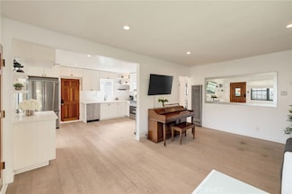 207 S Aviation Blvd, Manhattan Beach, CA 90266