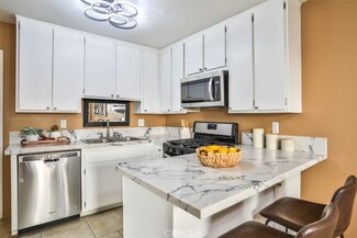 841 E Silver Maple Dr, Azusa, CA 91702