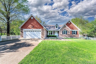 709 Redstart Dr, Ellisville, MO 63021