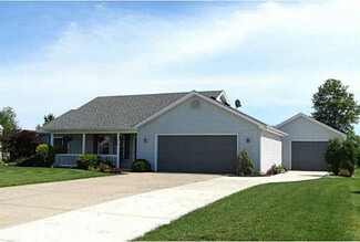810 Country View Dr, Paulding, OH 45879