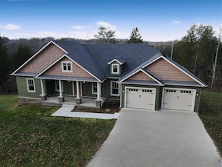 1031 Hidden Ridge Dr, Waco, KY 40385