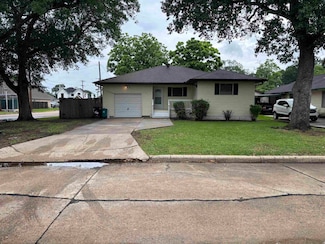 1001 Mcarthur Dr, Port Neches, TX 77651