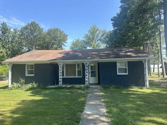 502 Browns Rd, Lafayette, TN 37083