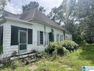 75 Fitzpatrick St, Elmore, AL 36025