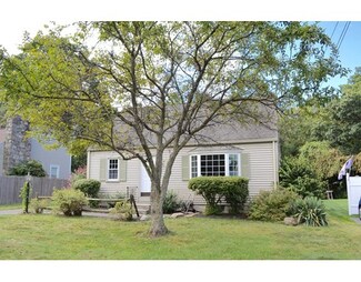 56 Frank St, Chicopee, MA 01020