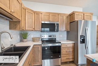 6200 S Ruby Jean Place, Sioux Falls, SD 57108