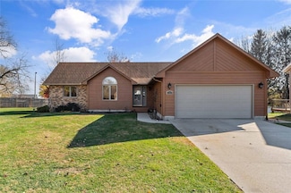 302 Richard Ln, Marshalltown, IA 50158