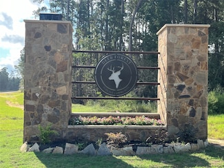 11723 Grand Rd N, Willis, TX 77378