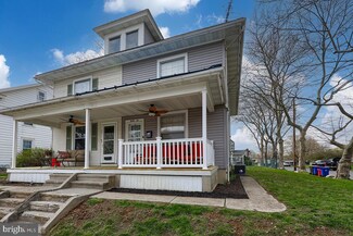 36 N Wayne St, Robesonia, PA 19551