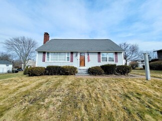 19 Falmouth St, Methuen, MA 01844