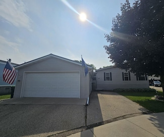 1406 Flyway Dr, Waupun, WI 53963