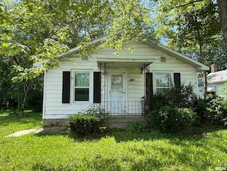 207 Roosevelt St, Elkville, IL 62932