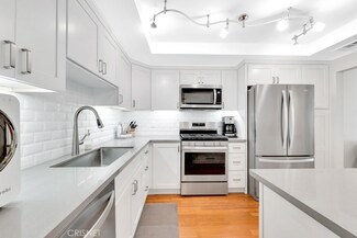 8162 Manitoba St Unit 106, Playa Del Rey, CA 90293