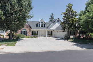 337 W Trenton Ave, Clovis, CA 93619