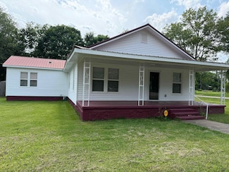 10 Deberry St, Savannah, TN 38372