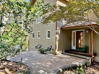 108 Rose Ln, Chapel Hill, NC 27514