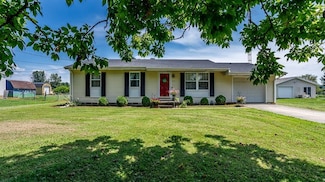 2315 E Little Bear Rd, Connersville, IN 47331