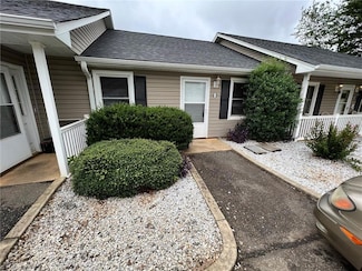 705 Meadowbrook Dr Unit B, King, NC 27021
